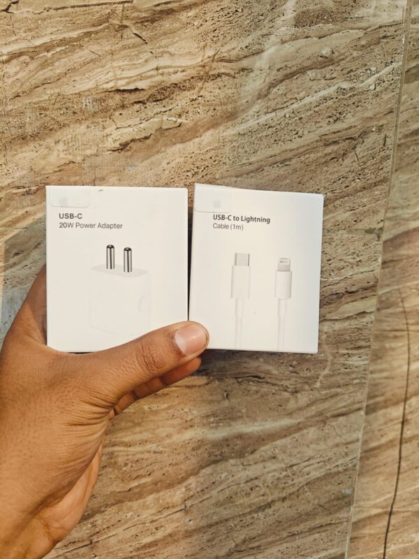 Iphone charger - Image 2